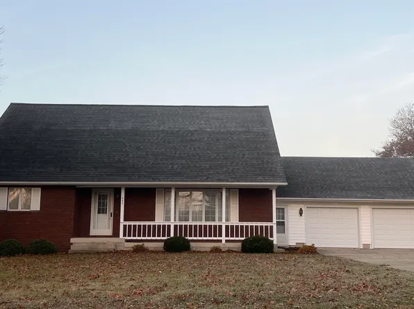 347 Fleur Dr, New Hampton, IA 50659