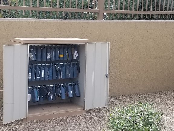 4th image of 5550 E Deer Valley Dr