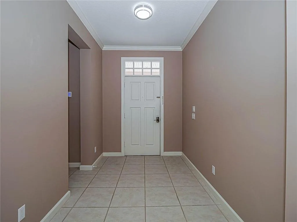 3 bed, 2.5 bath, 2551 sqft, $5,500 — Photo 4