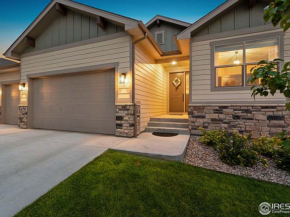 3rd image of 670 Vermilion Peak Dr