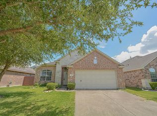 2907 Landing Edge Ln, Dickinson, TX 77539