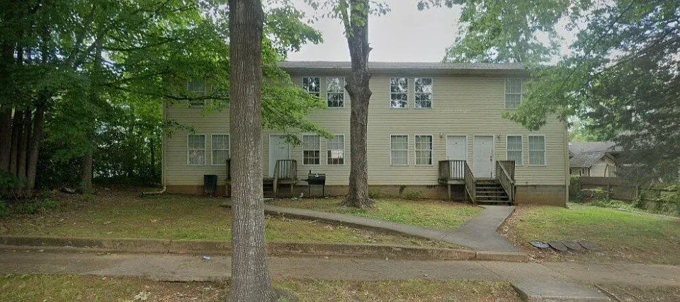 533 Worth St NW #2