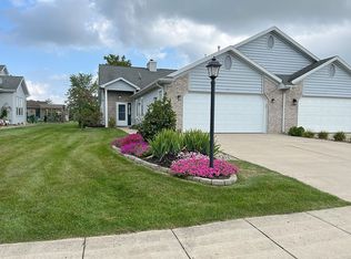 1112 Woodridge Dr, Decatur, IN 46733