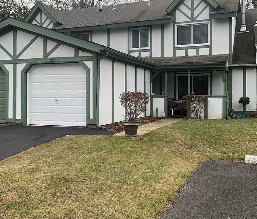 1st image of 149 Eagle Hill Ct