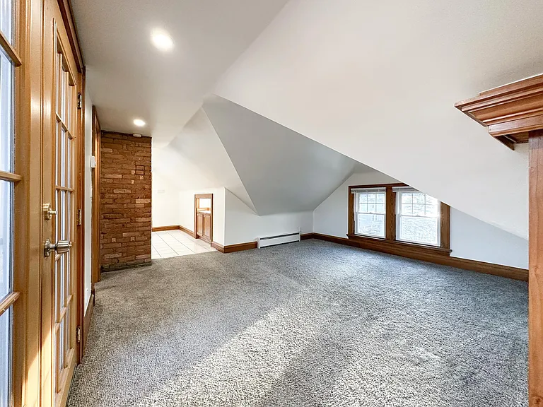 10525 Clifton Blvd #3 — Photo 8