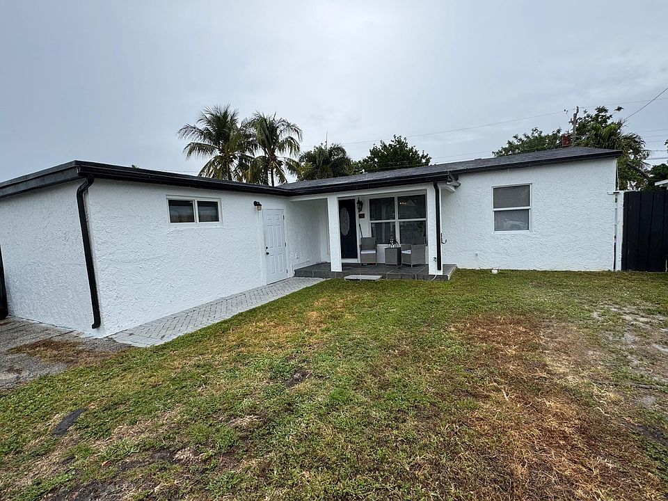 1st image of 411 NW 52nd Court