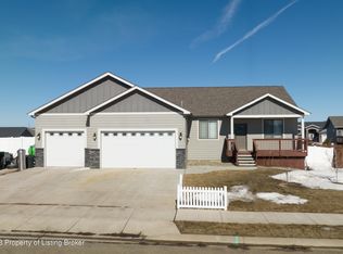 2657 Post Dr, Dickinson, ND 58601