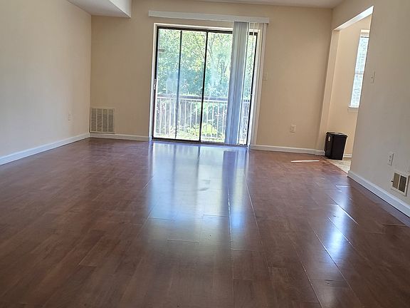 4th image of 1526 Raspberry Ct