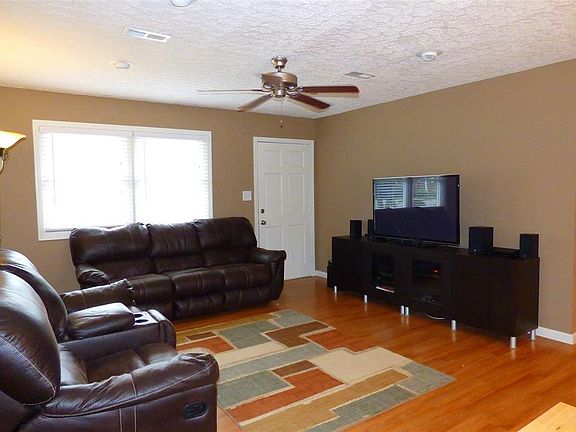 4th image of 2329 Vera Ct
