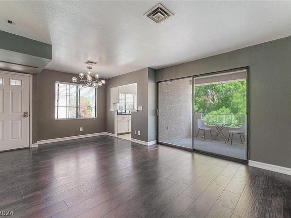 4th image of 4885 S Torrey Pines Dr Unit 202