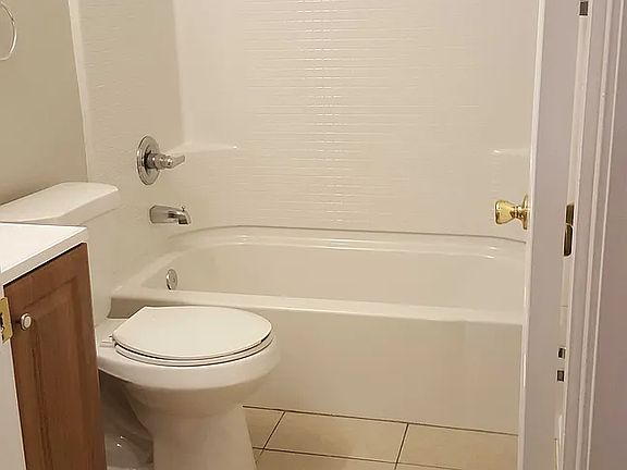 3rd image of 10316 Greentree Ln APT 3