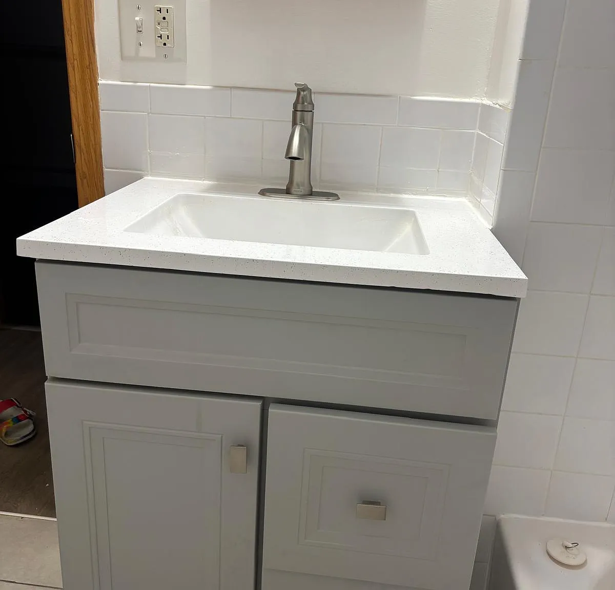3 bed, 1.5 bath, 1200 sqft, $2,200 — Photo 4