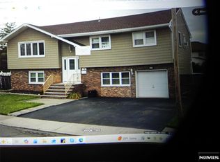 18 La Rosa Dr, Little Ferry, NJ 07643