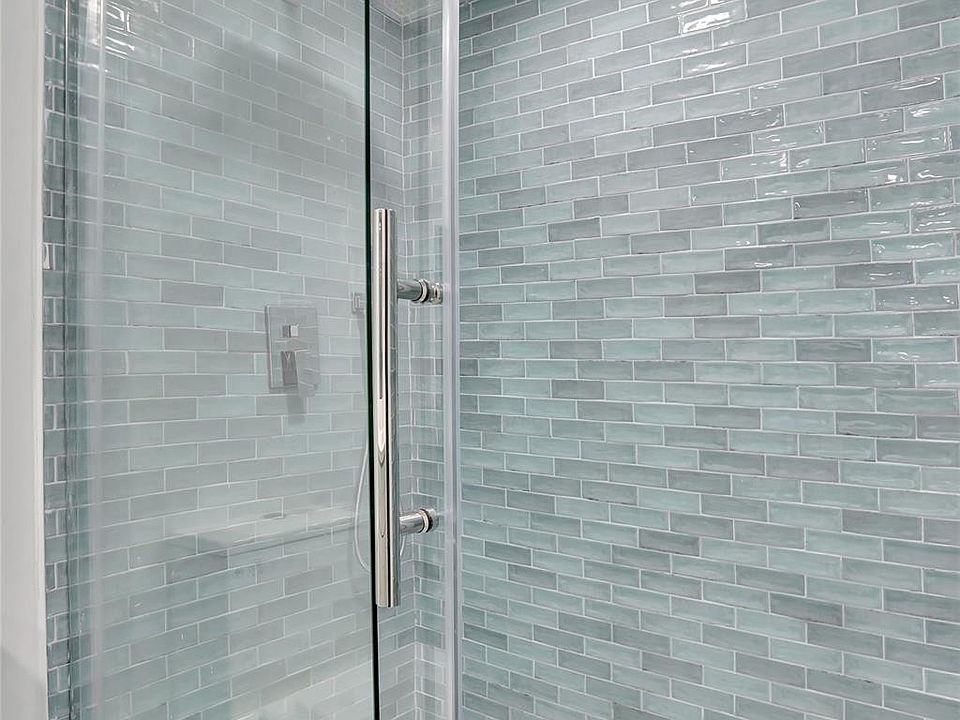 1st image of 575 Oaks Lane #307