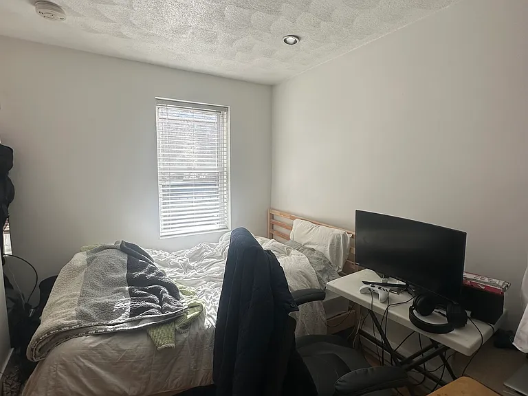 20 Hanover Ave #5 — Photo 5