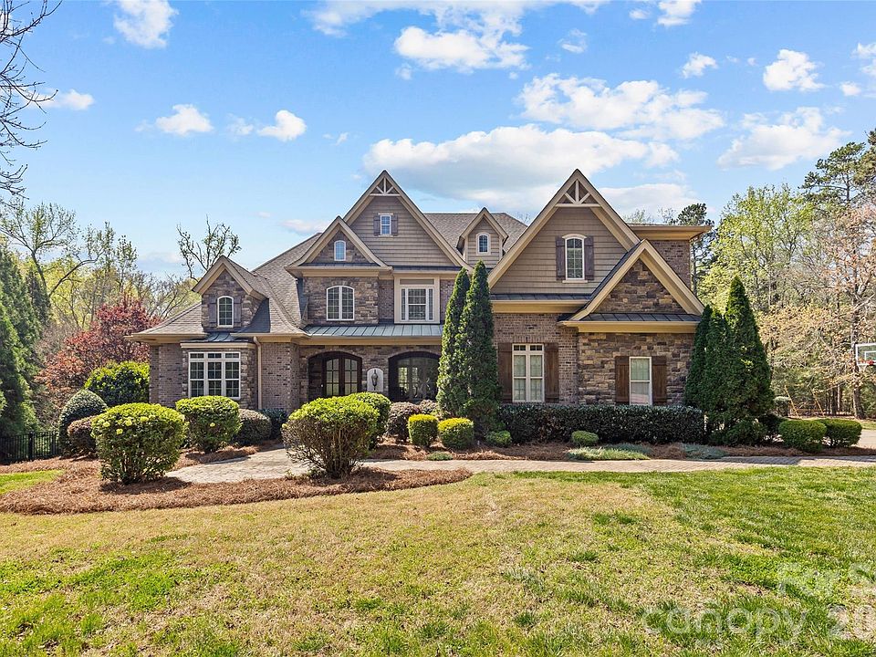 1st image of 253 Old Post Rd