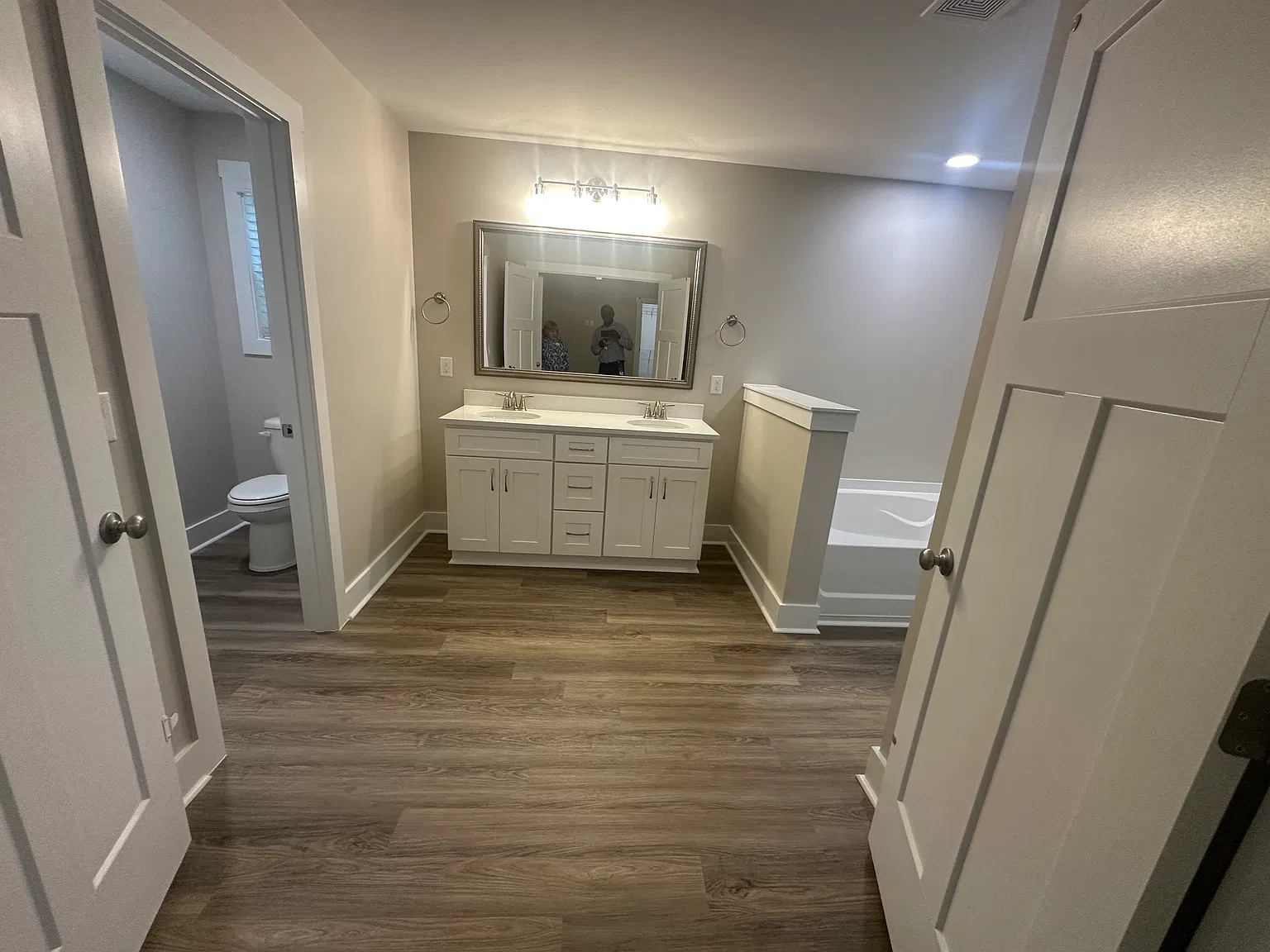 5 bed, 2245 sqft, $2,850 — Photo 2