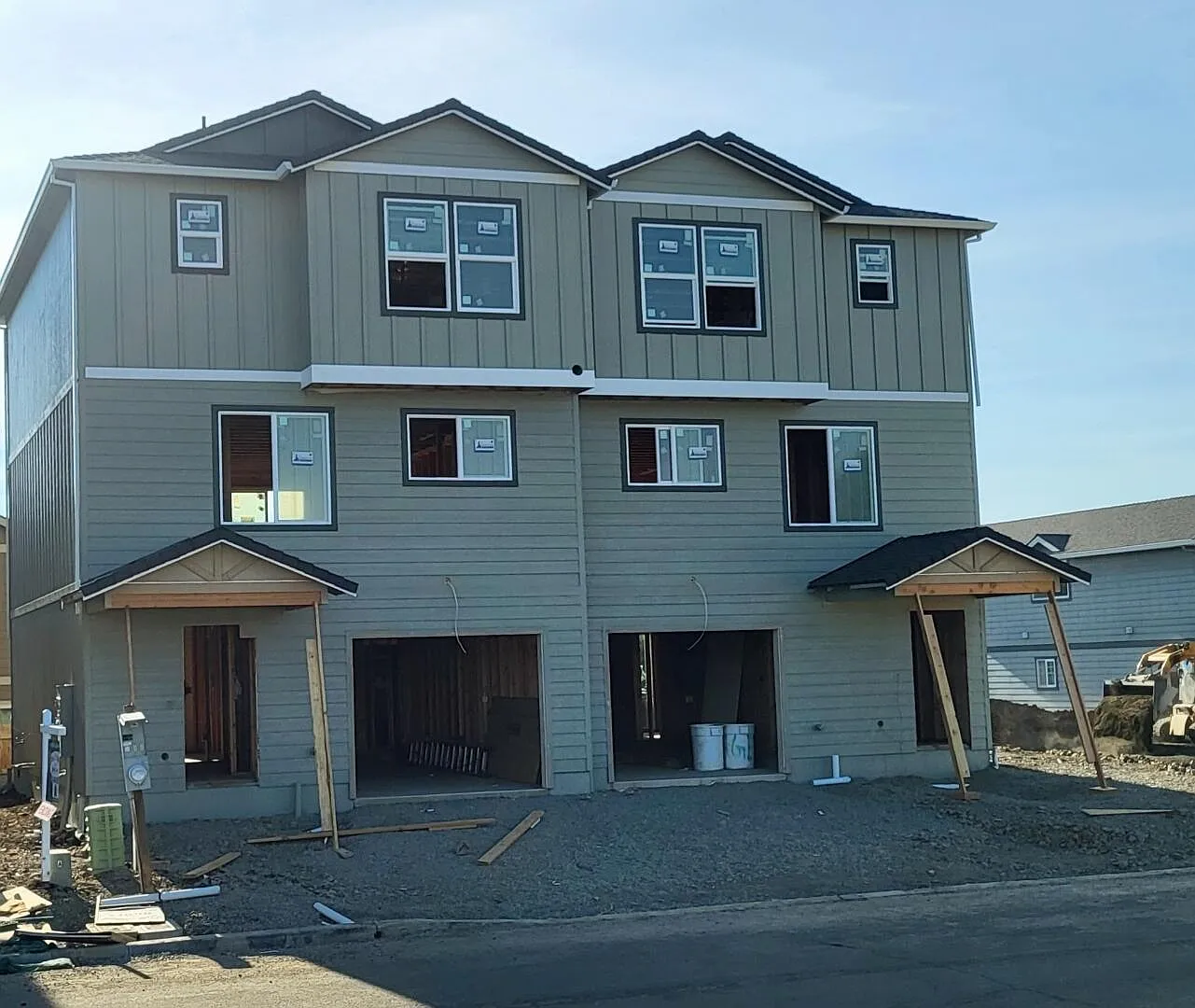 7851 28th St photo 1