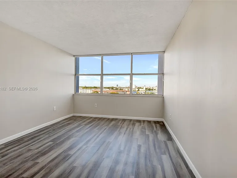 1300 NE Miami Gardens Dr #714E — Photo 21