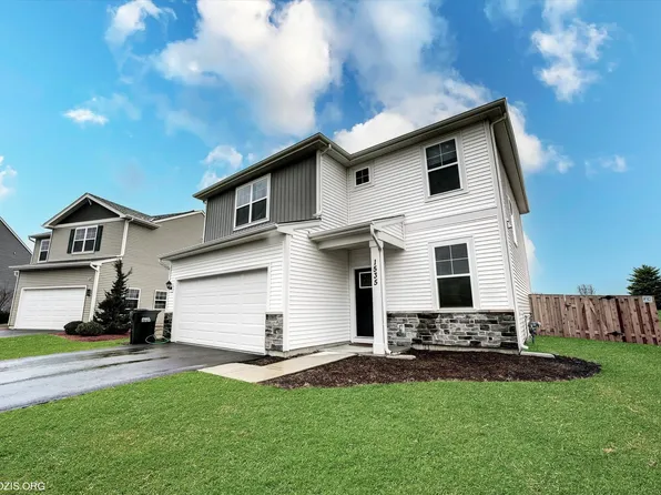 1535 Bayberry Ln, Pingree Grove, IL 60140