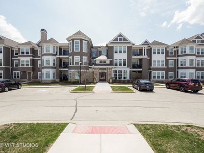 8 E Kennedy Ln UNIT 101, Hinsdale, IL, 60521