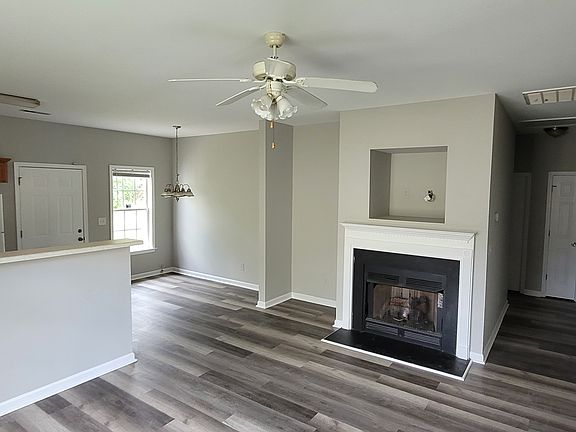 2nd image of 1608 Kay St