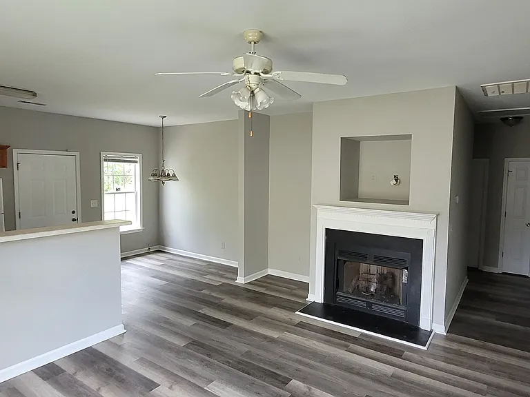 1608 Kay St — Photo 2