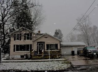 46 Grand St, Casnovia, MI 49318