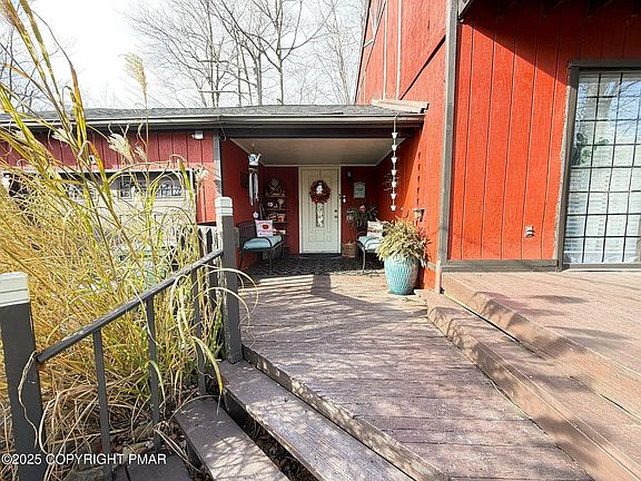 2nd image of 532 Country Place Dr