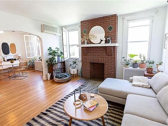 1st floor - sitting room