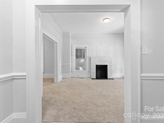 3rd image of 115 W 5th Ave
