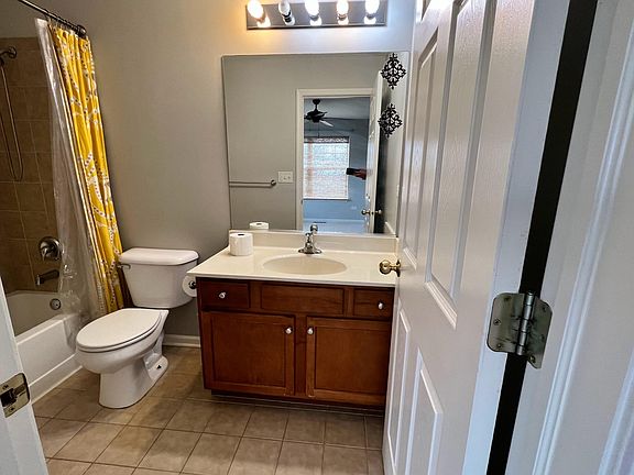 5th image of 316 W Wood St #316