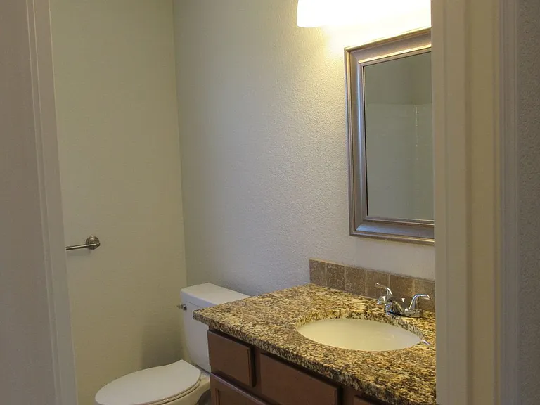2495 Palisades Dr #B-101-102 — Photo 17