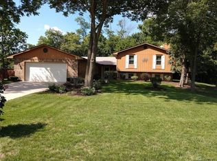 2709 Pine Valley Ct, Dayton, OH