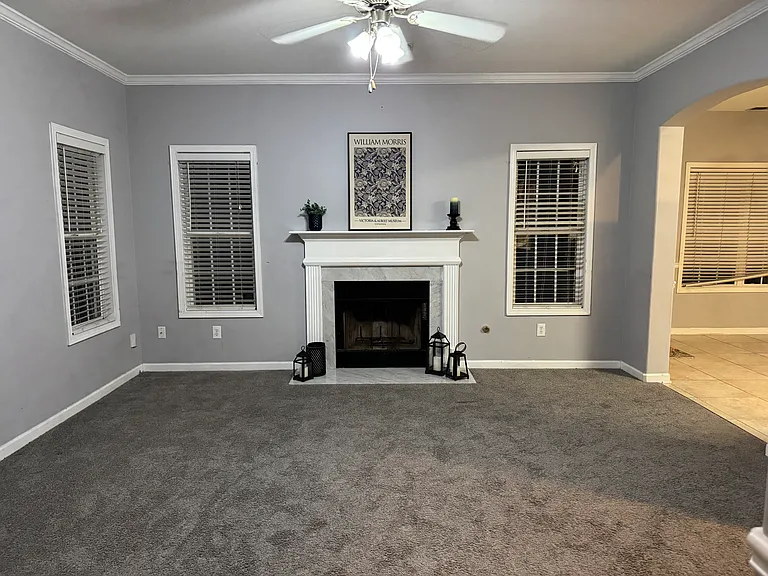 106 Lexington Parke Dr — Photo 1