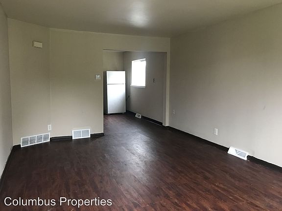 2nd image of 2060 Grasmere Ave