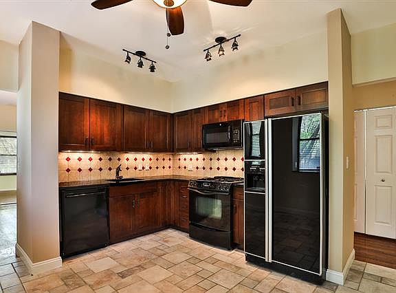 5th image of 5601 Waterman Blvd APT 1