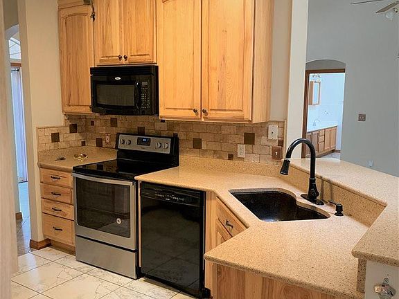 3rd image of 4747 Hickory Shores Blvd