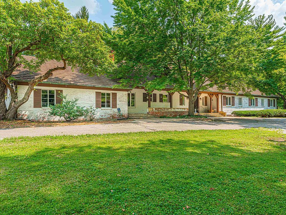 1st image of 1 Greenwood Ln