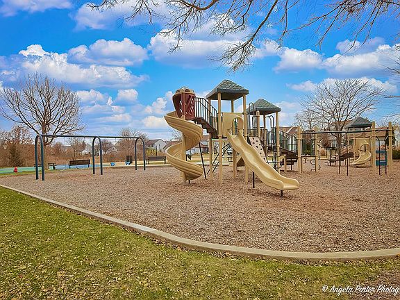 3rd image of 360 N Tower Dr #360