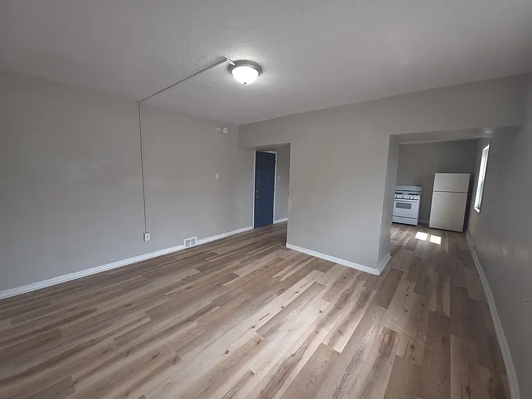 217 Bessemer Ave #2 — Photo 7