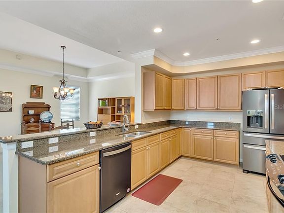 2nd image of 606 Wells Ct Unit 402