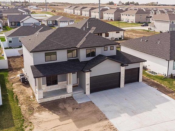 3rd image of 6403 Las Verdes Ln