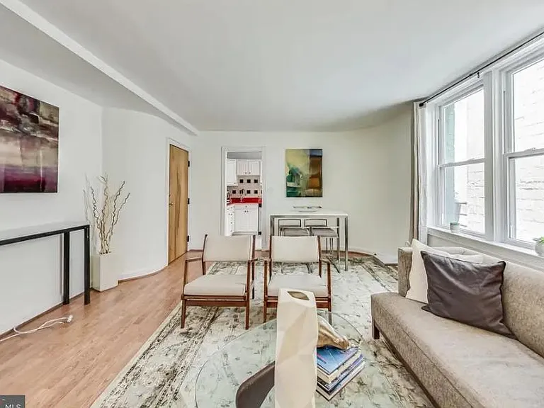 1810 California St NW #204 — Photo 15