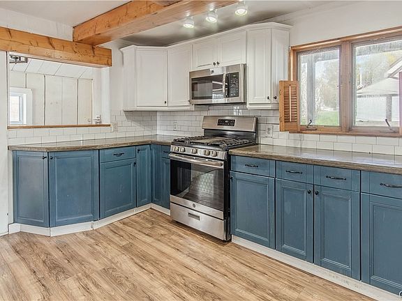 3rd image of 24533 2nd St