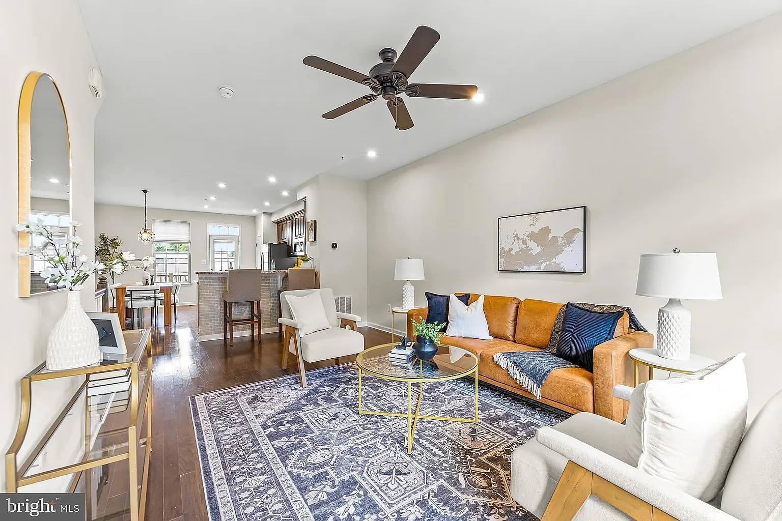 2 bed, 2.5 bath, 1600 sqft, $2,450 — Photo 3