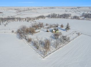 1325 Orange Ave, Menlo, IA 50164