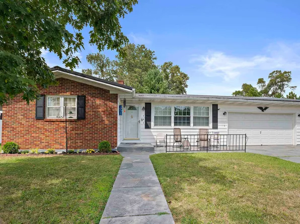 104 Cardinal Ct, Russell, KY 41169