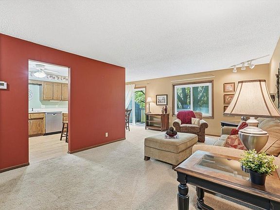 4th image of 4342 Buckingham Ct #1605