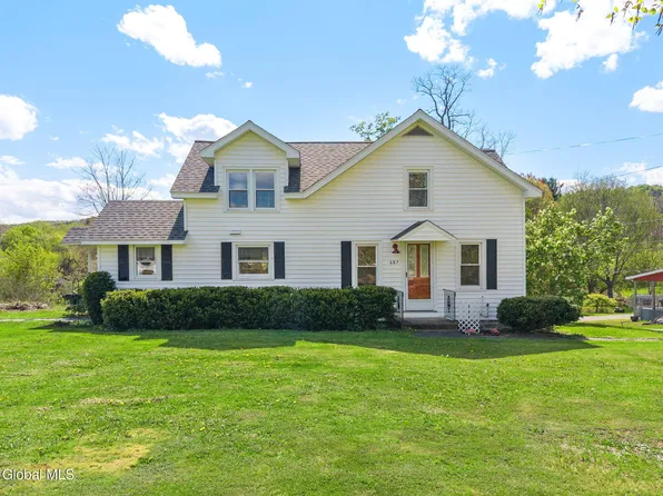 607 Youngs Corners Road, Amsterdam, NY 12010